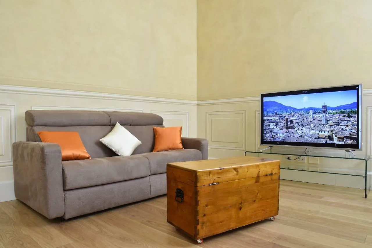 Stella Polare - Luxury apartment Lucca Italia