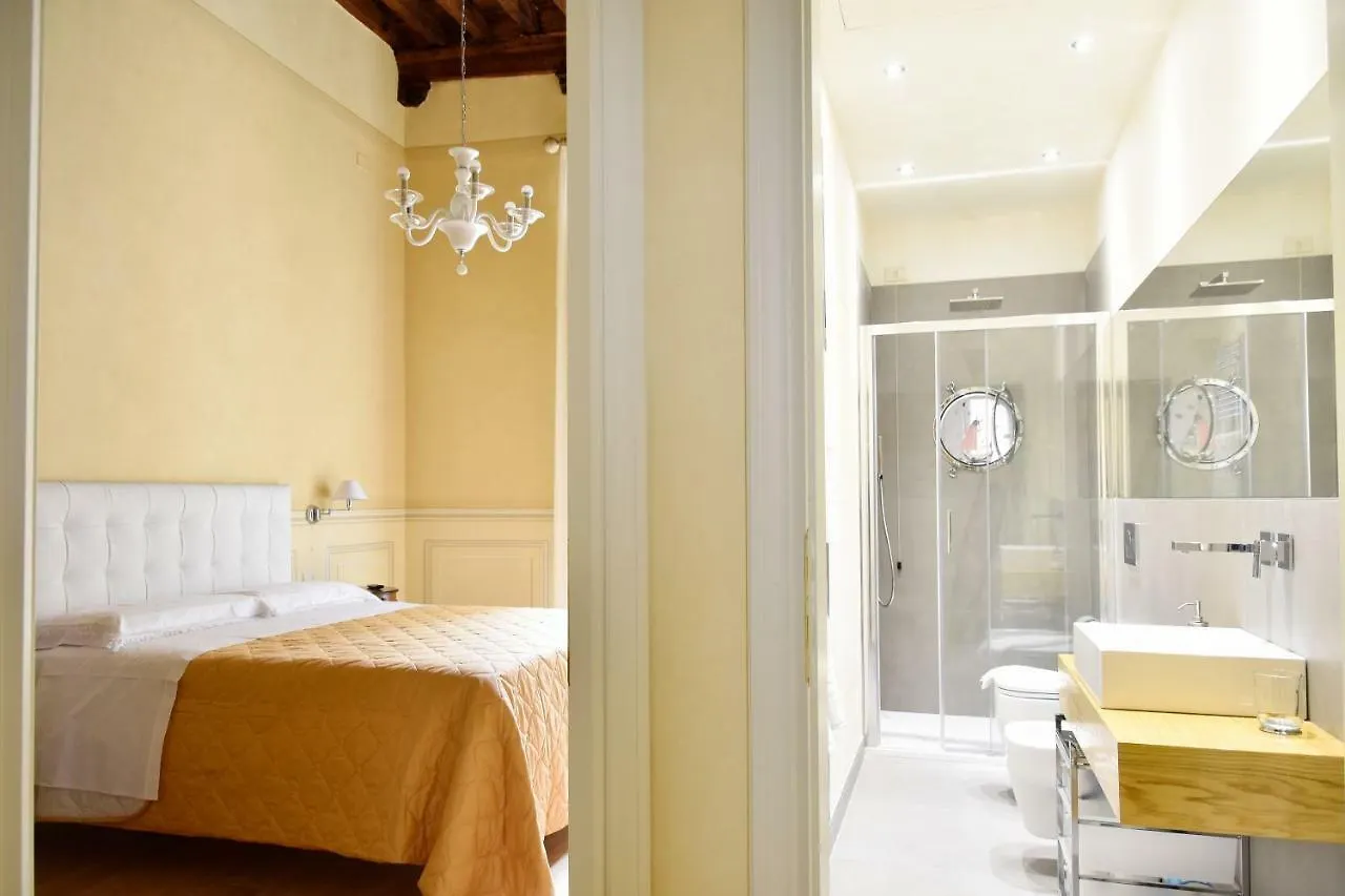 Stella Polare - Luxury Apartment Lucca 0*,